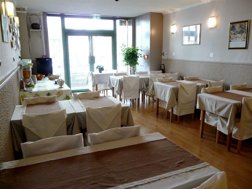 Hotel Alexander Perpignan Dış mekan fotoğraf