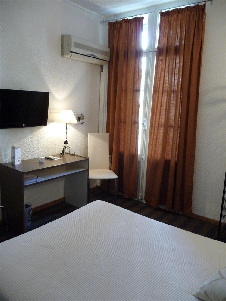 Hotel Alexander Perpignan Dış mekan fotoğraf